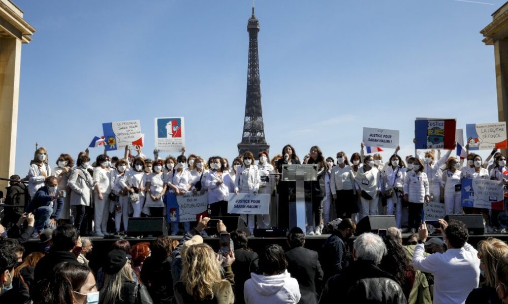 plus-de-25.000-manifestants-en-france-pour-reclamer-« justice-pour-sarah-halimi »