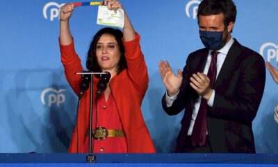 la-droite-triomphe-aux-regionales-a-madrid,-revers-pour-pedro-sanchez-et-podemos