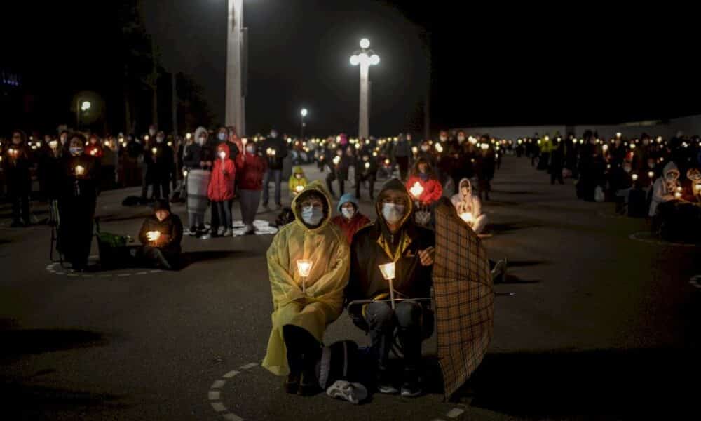 a-fatima,-la-pandemie-de-covid-19-au-coeur-des-prieres-des-pelerins