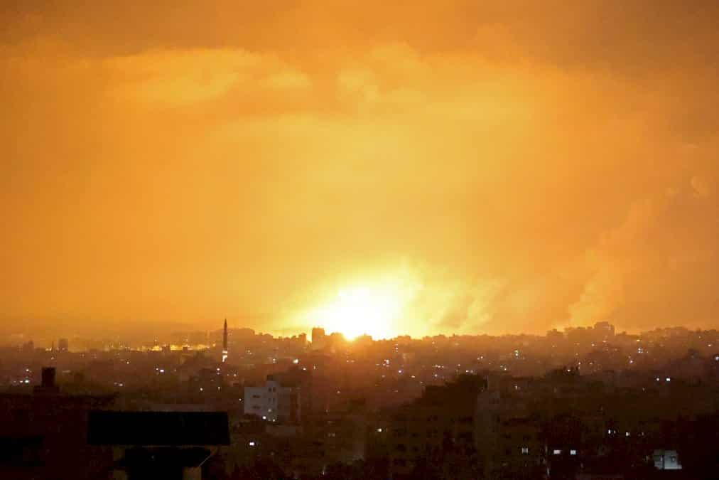 israel-pilonne-la-bande-de-gaza,-plus-de-100-morts