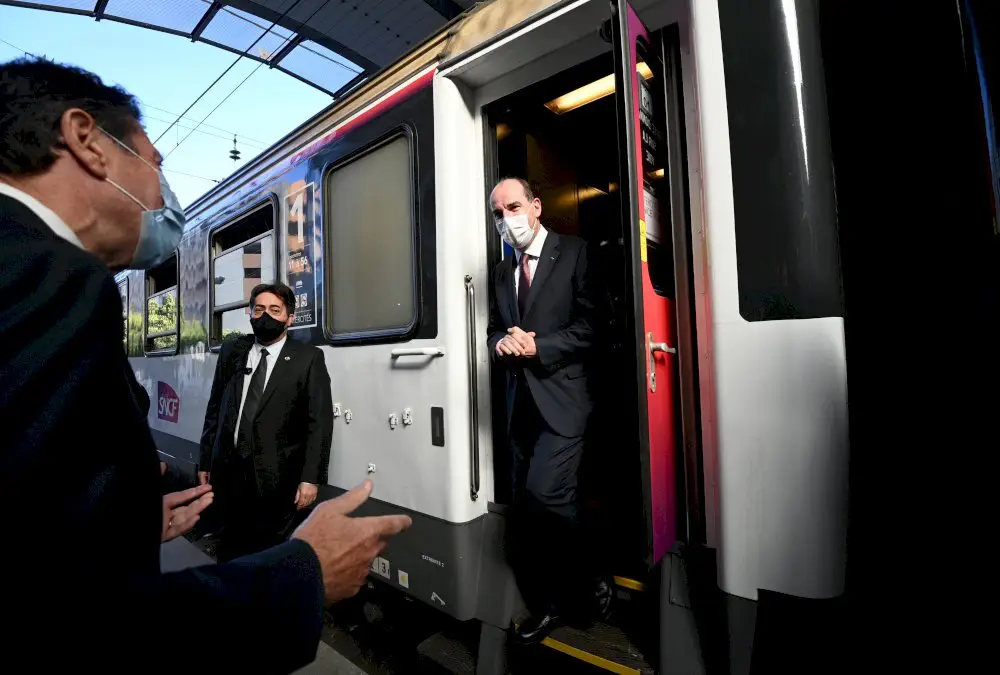 paris-nice-paris,-premier-train-de-la-relance-nocturne