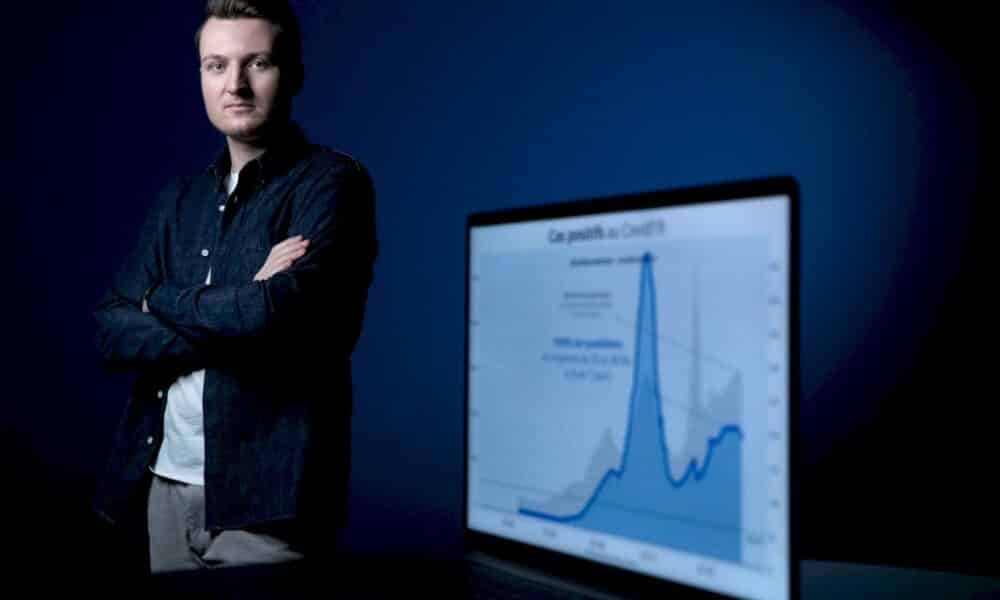 guillaume-rozier,-le-jeune-papa-de-vitemadose,-recoit-l&rsquo;ordre-national-du-merite