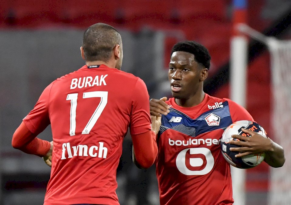 ligue-1:-lille-et-le-paris-sg-pour-etre-champion,-suspense-autour-du-maintien