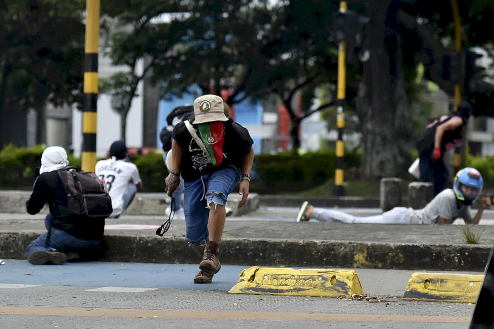 colombie:-envoi-de-l&rsquo;armee-a-cali-ou-les-manifestations-font-trois-morts-de-plus