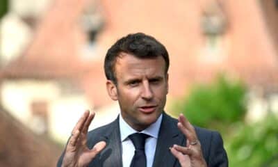 covid-19:-vaccination-elargie-aux-ados,-appel-a-rester-« prudents »