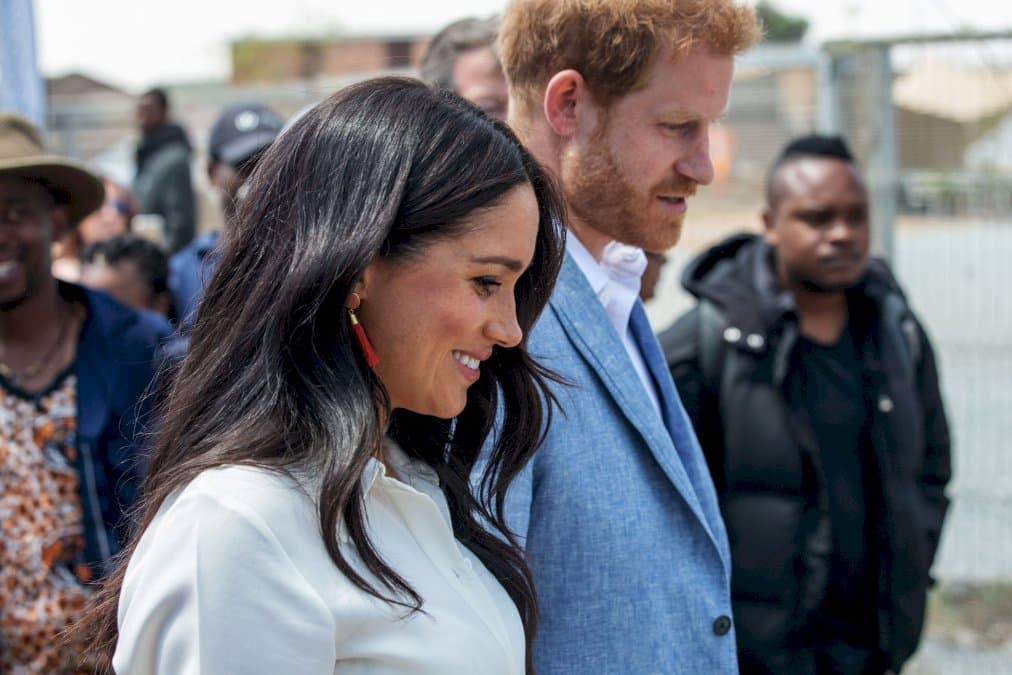 harry-et-meghan-annoncent-la-naissance-de-leur-fille,-la-famille-royale-« ravie »