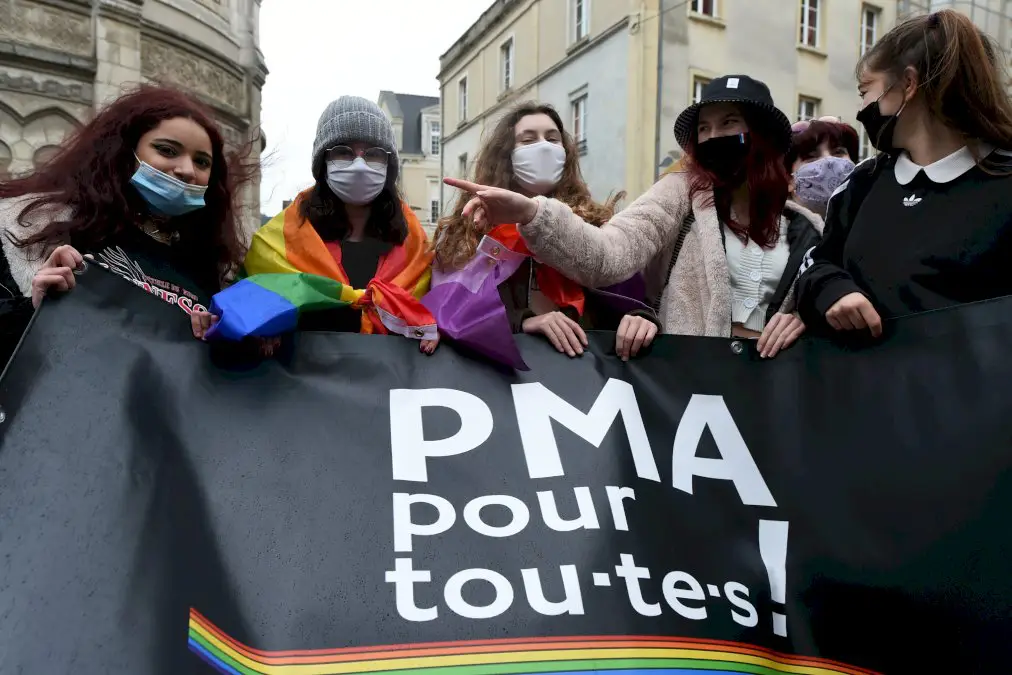 bioethique-et-pma-pour-toutes,-« enfin »-dans-la-derniere-ligne-droite-au-parlement