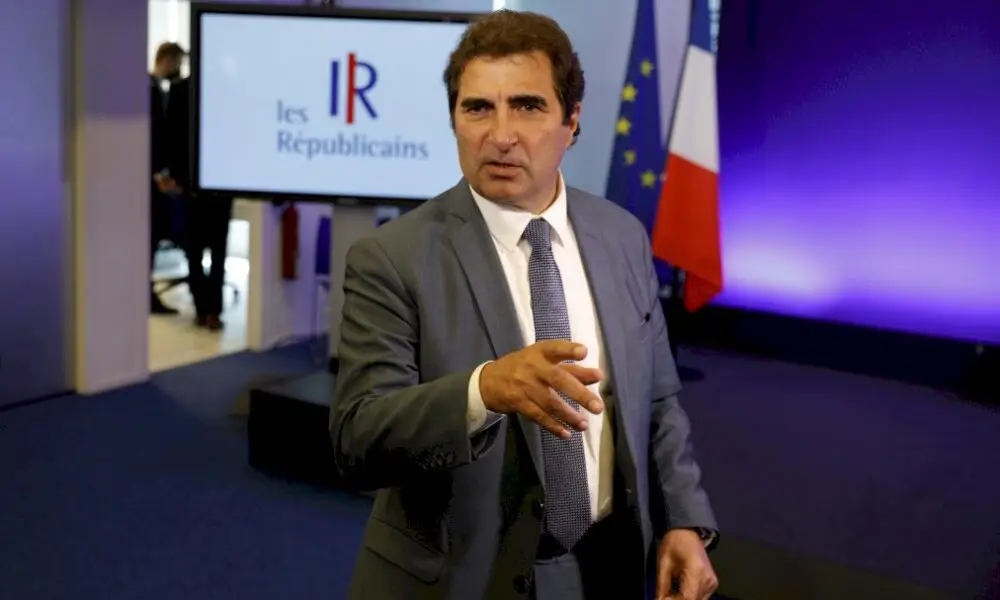 presidentielle:-lr-va-sonder-un-panel-de-15.000-personnes-pour-trouver-son-candidat