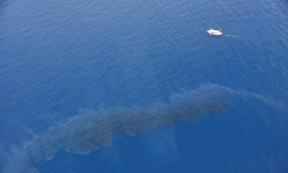 importants-moyens-deployes-en-corse-contre-une-pollution-aux-hydrocarbures