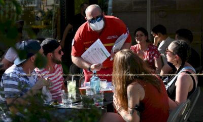 covid:-premier-week-end-avec-de-vraies-soirees,-30-millions-de-piqures