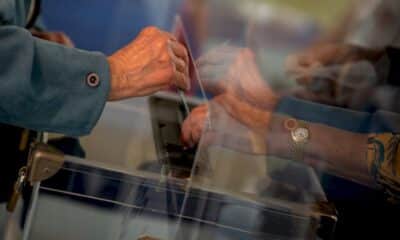 regionales:-l&rsquo;heure-des-tractations-apres-un-1er-tour-plombe-par-l&rsquo;abstention