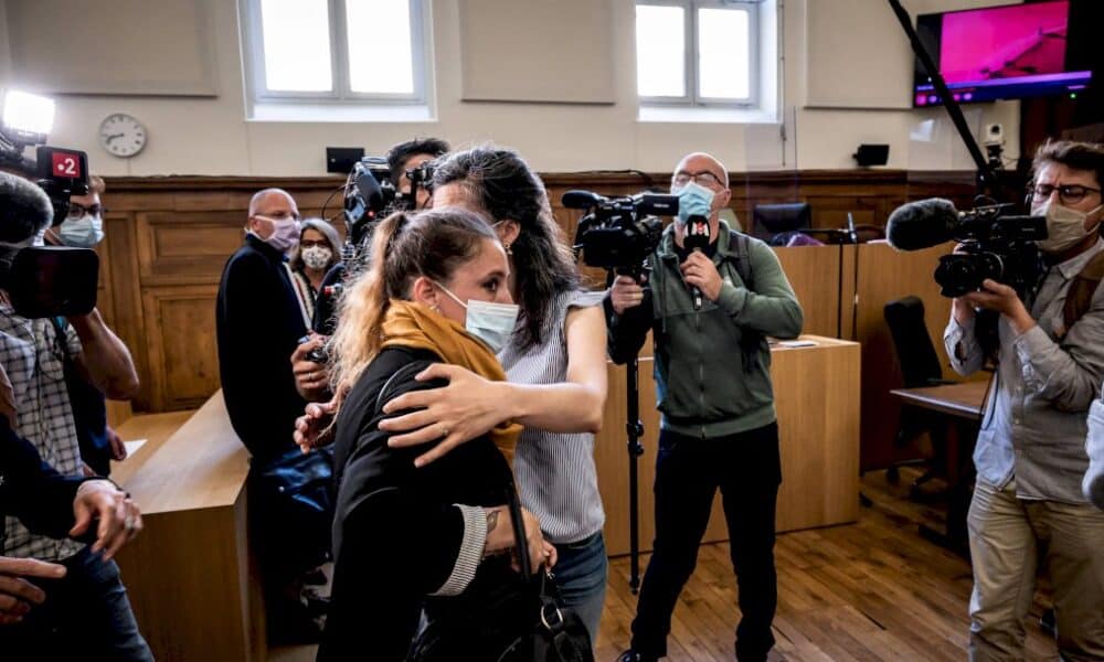 violee,-battue,-prostituee:-valerie-bacot-jugee-pour-avoir-tue-son-mari-bourreau