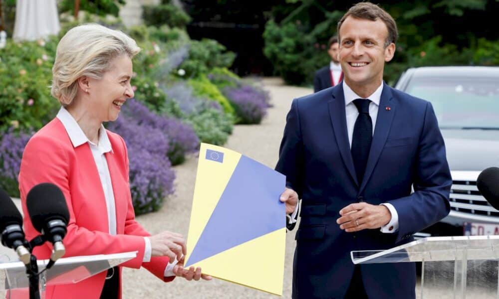 son-plan-de-relance-valide,-la-france-va-toucher-40-milliards-d’euros-de-bruxelles