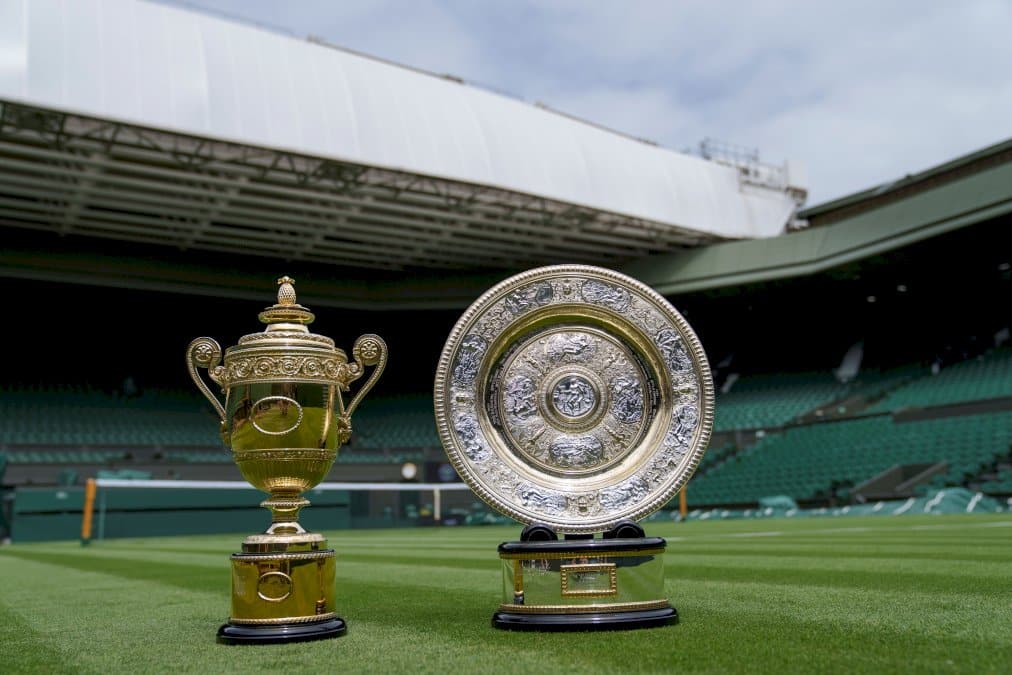 wimbledon:-djokovic,-federer-et-serena,-les-chercheurs-d&rsquo;or-vert