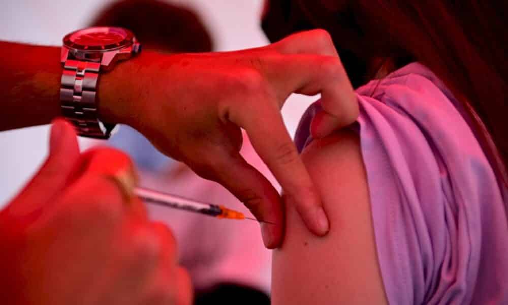 vaccination-obligatoire-des-soignants:-la-pression-monte