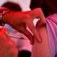 vaccination-obligatoire-des-soignants:-la-pression-monte