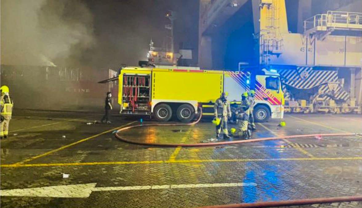 enquete-pour-determiner-les-causes-d&rsquo;une-explosion-dans-un-port-de-dubai