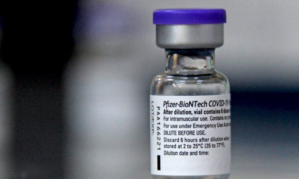 covid:-3e-dose-de-vaccin-a-la-rentree-pour-les-plus-ages-et-les-plus-fragiles