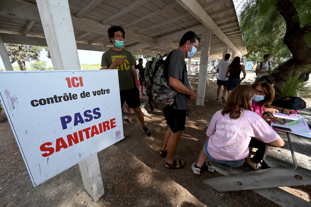 le-pass-sanitaire-largement-valide-par-le-conseil-constitutionnel,-a-commencer-par-les-restaurants