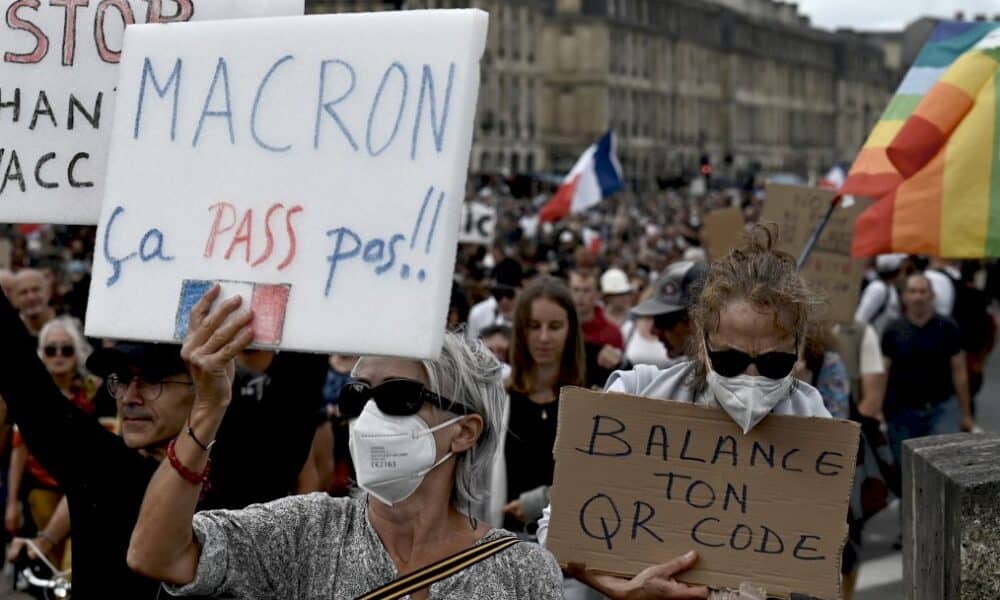 mobilisation-anti-pass:-plus-de-200-manifestations-annoncees-samedi