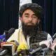 un-des-chefs-talibans-de-retour-en-afghanistan,-la-vie-reprend-dans-la-crainte-a-kaboul