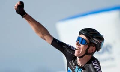 tour-d&rsquo;espagne:-premiere-victoire-pour-bardet,-patron-sur-le-pico-villuercas