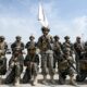 a-kandahar-ou-a-l&rsquo;aeroport-de-kaboul,-les-talibans-paradent-apres-le-retrait-americain