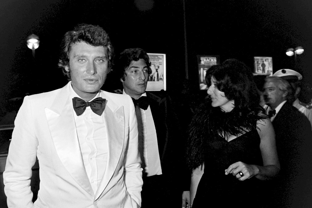 des-bikers,-des-fans,-une-statue:-journee-d&rsquo;hommage-a-johnny-hallyday