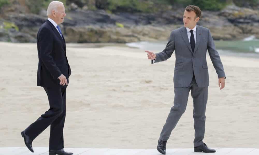 crise-avec-washington:-paris-maintient-la-pression