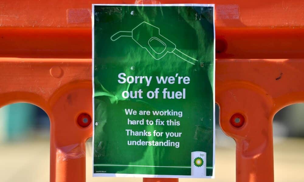 penuries-de-carburant:-le-gouvernement-britannique-tente-de-rassurer