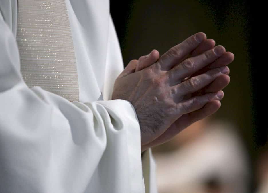 environ-3.000-pedocriminels-dans-l&rsquo;eglise-en-70-ans-selon-le-rapport-sauve