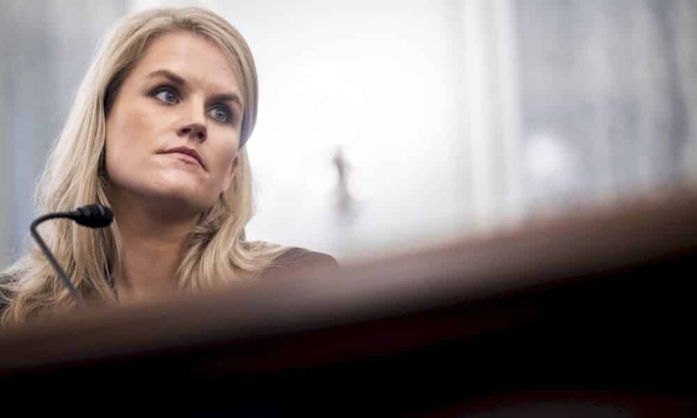 frances-haugen-met-facebook-face-a-ses-contradictions-et-pousse-le-congres-a-agir