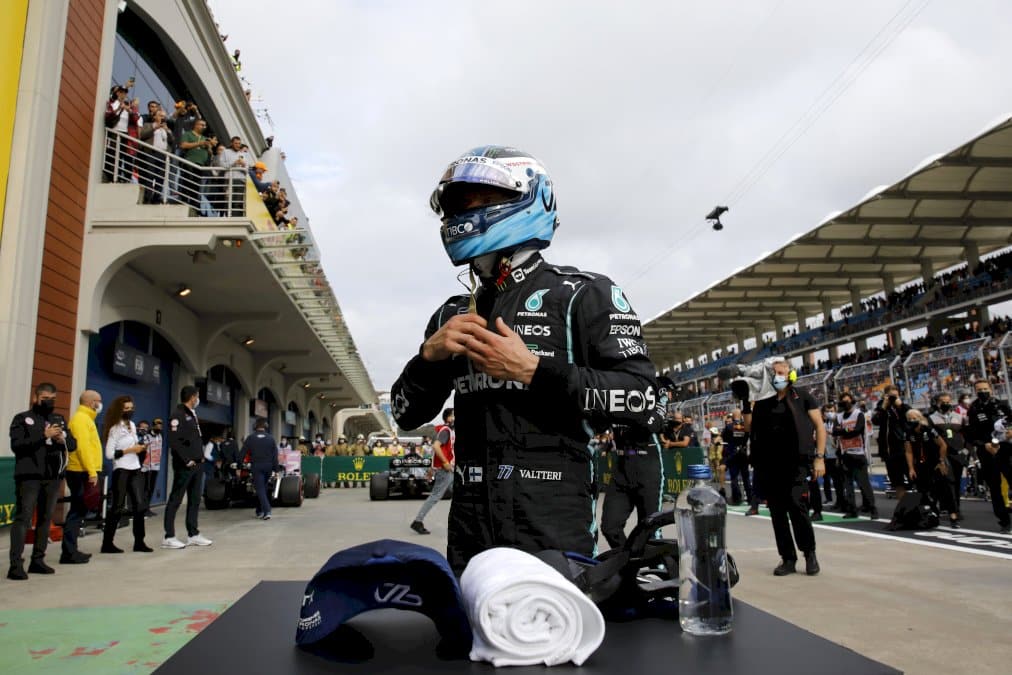f1:-bottas-en-pole-position-en-turquie-devant-verstappen,-hamilton-11e