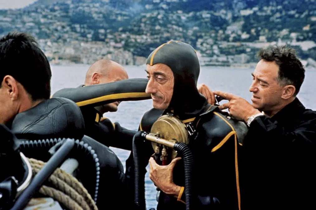 « cousteau »,-plongee-dans-la-vie-du-legendaire-commandant-au-bonnet-rouge