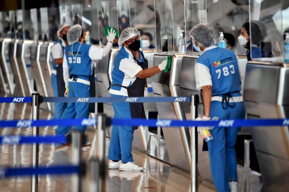 la-thailande,-desertee-depuis-la-pandemie,-rouvre-lundi-aux-touristes-vaccines