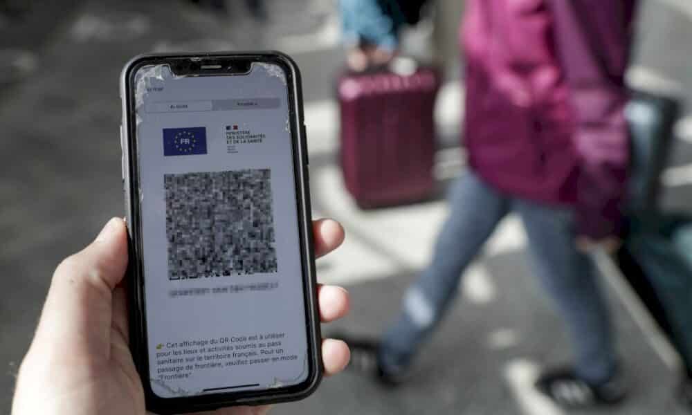 pass-sanitaire:-le-gouvernement-sous-les-tirs-croises-des-oppositions-au-senat