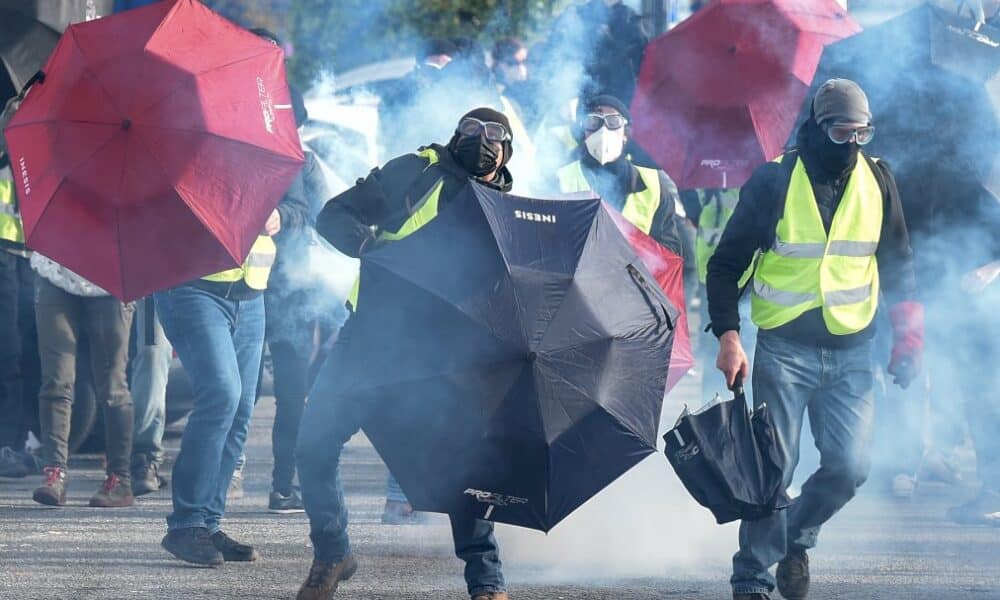 violente-manifestation-a-nantes-contre-un-meeting-d&rsquo;eric-zemmour