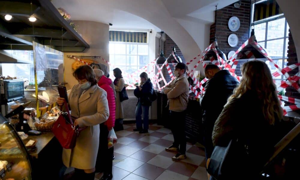 l&rsquo;europe-redevient-l&rsquo;epicentre-de-la-pandemie,-nouvelles-mesures-sur-le-continent-americain