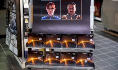 de-retour-apres-40-ans,-abba-ravit-ses-fans-mais-divise-la-critique