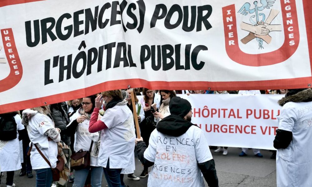 hopital:-apres-trois-annees-de-convulsions,-l&rsquo;executif-cherche-encore-le-remede