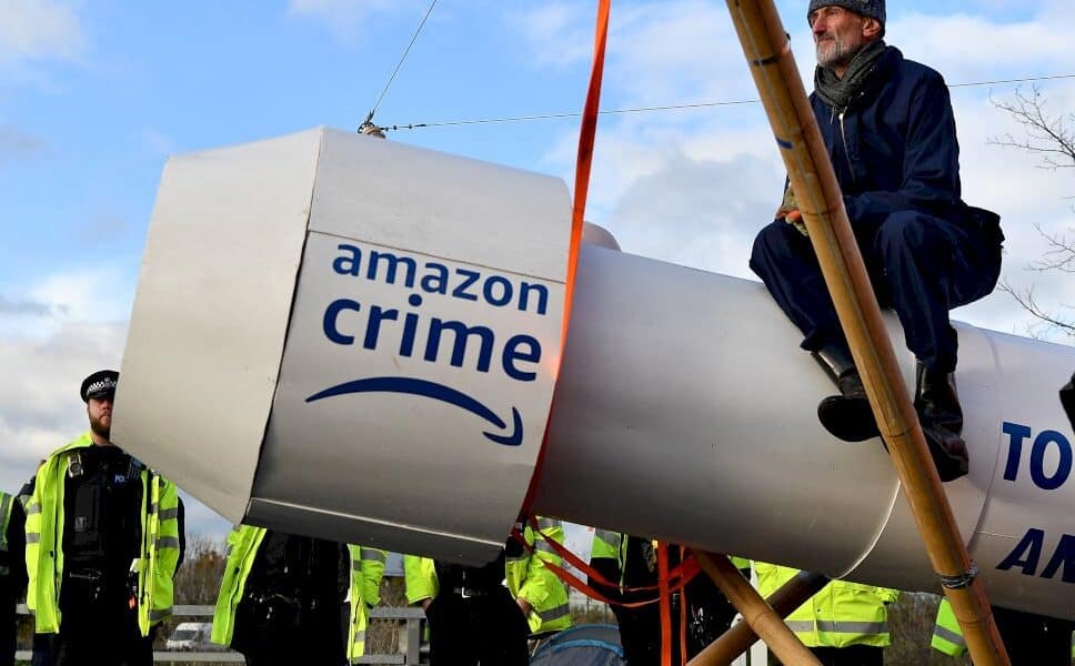 les-sites-d&rsquo;amazon-en-europe-cibles-par-des-actions-contre-le-« black-friday »