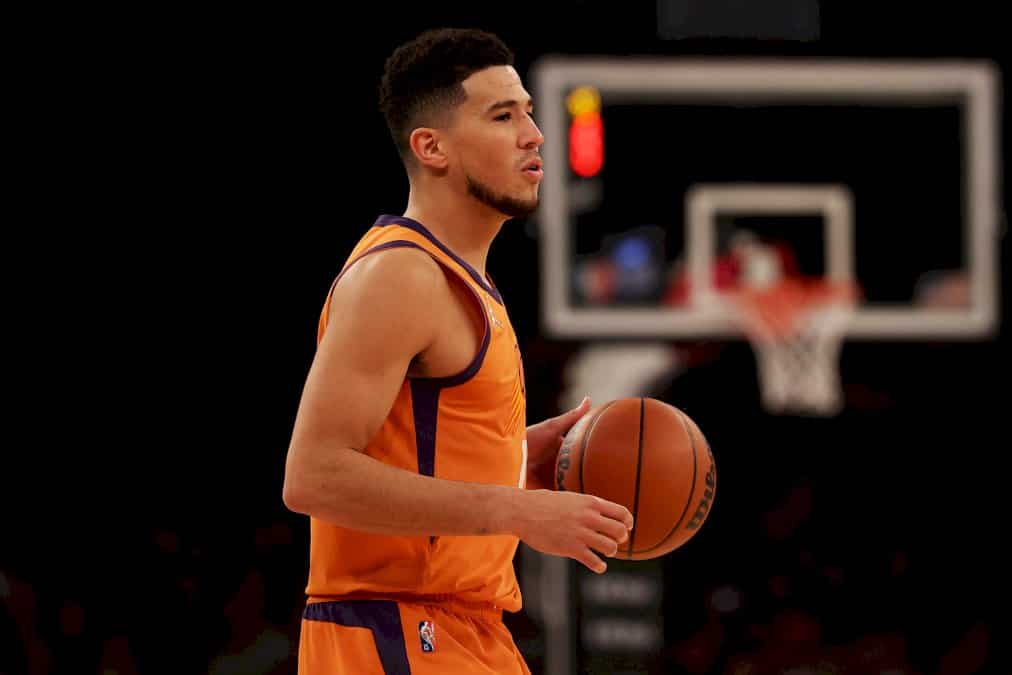 nba:-milwaukee-domine-denver,-record-egale-pour-phoenix