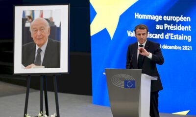 l&rsquo;hommage-de-macron-et-des-dirigeants-de-l&rsquo;ue-a-giscard-d&rsquo;estaing,-« grand-capitaine »-de-l&rsquo;europe