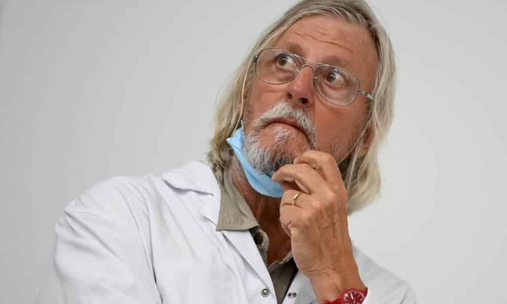 covid-19:-le-professeur-raoult-va-savoir-s&rsquo;il-est-sanctionne-par-ses-pairs