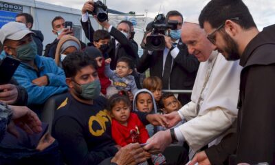 grece:-le-pape-cloture-sa-visite-axee-sur-les-migrants