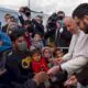 grece:-le-pape-cloture-sa-visite-axee-sur-les-migrants