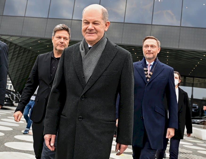 allemagne:-olaf-scholz-devient-chancelier-et-referme-l&rsquo;ere-merkel