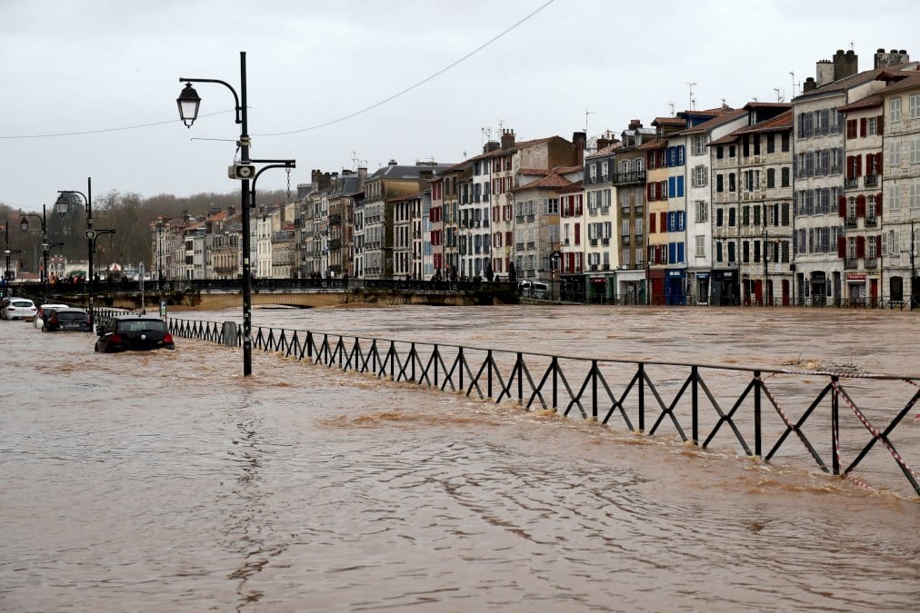 inondations:-une-lente-decrue-s&rsquo;amorce-dans-le-sud-ouest,-repasse-en-vigilance-orange