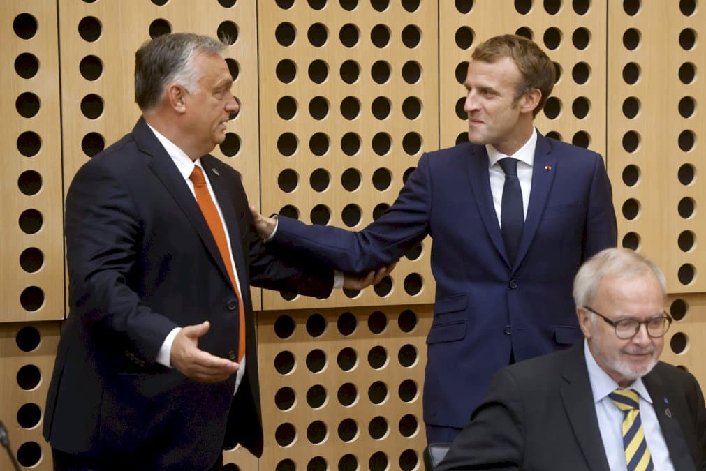 macron-attendu-dans-la-hongrie-d&rsquo;orban,-un-adversaire-qui-peut-etre-utile