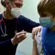 covid-19:-plusieurs-pays-europeens-se-lancent-dans-la-vaccination-des-enfants